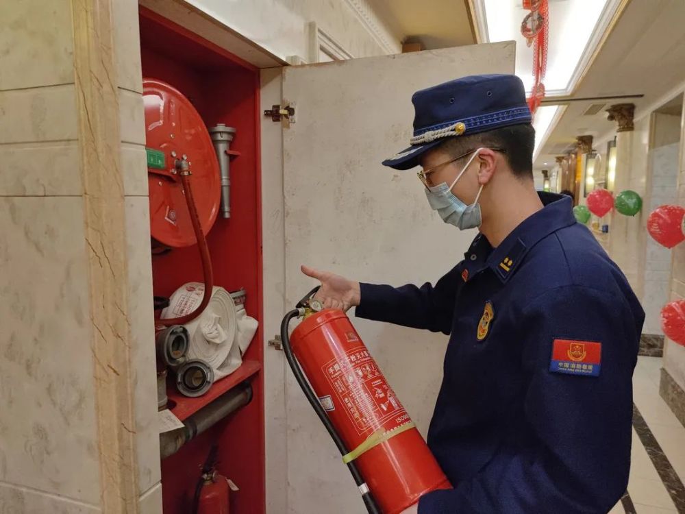 舟山消防開(kāi)展消防安全集中夜查行動(dòng)
