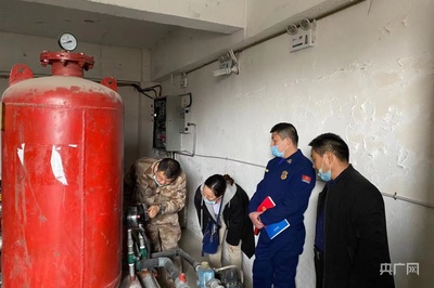 新疆昌吉:消防救援隊開展消防產(chǎn)品專項檢查