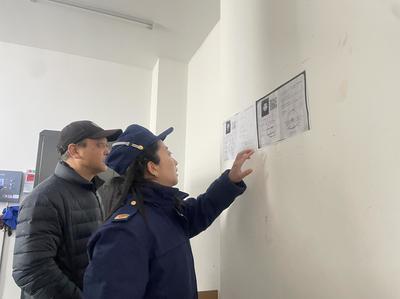 屯溪區(qū)開展電動(dòng)車消防安全聯(lián)合執(zhí)法檢查_中安在線