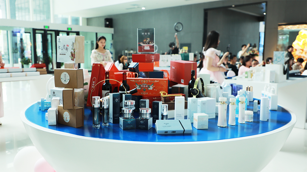 為健康而來，為美麗而生 現(xiàn)代化妝品的人文關(guān)懷與科技力量